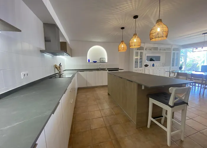Th29 Deluxe Beachfront In Tamarit