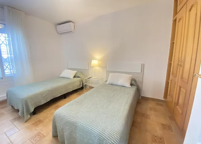 Th29 Deluxe Beachfront In Tamarit