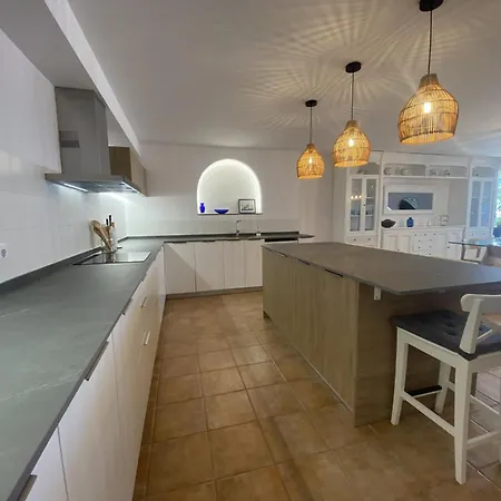 Th29 Deluxe Beachfront In Tamarit